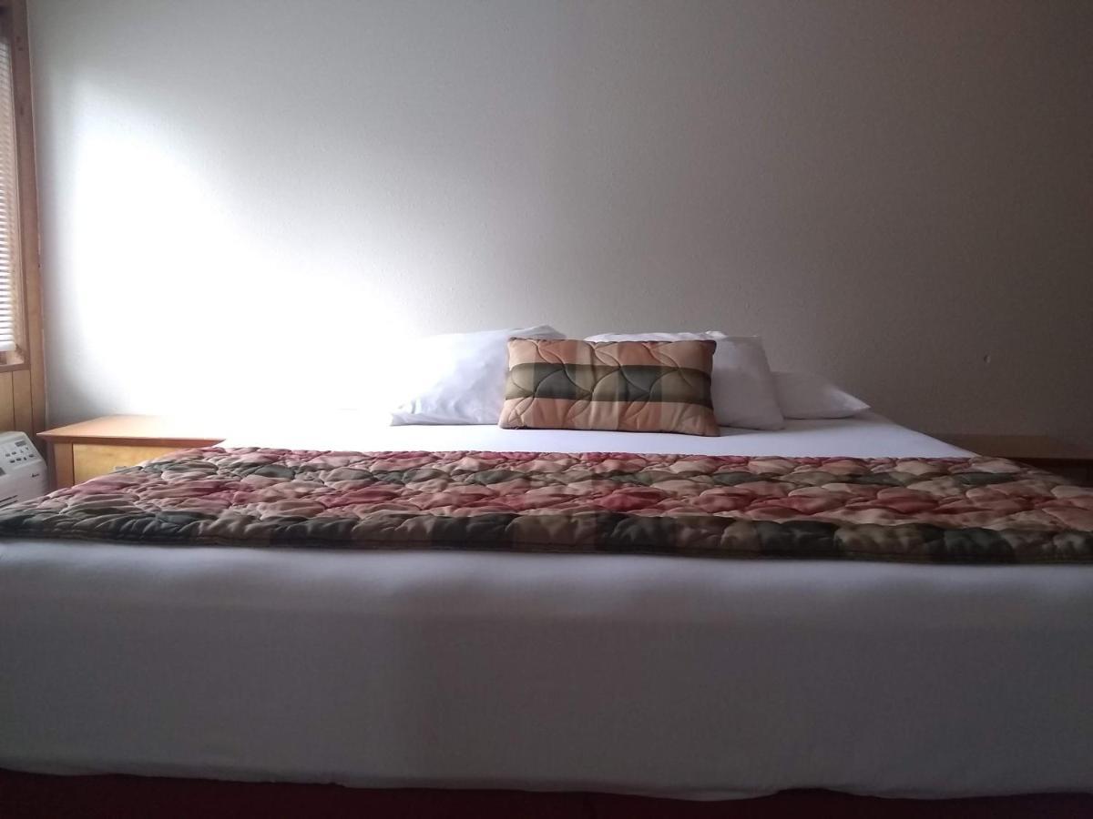 The Orca Inn ฟรายเดย์ฮาร์เบอร์ ภายนอก รูปภาพ